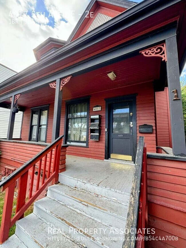 Primary Photo - 4017 5th Ave NE
