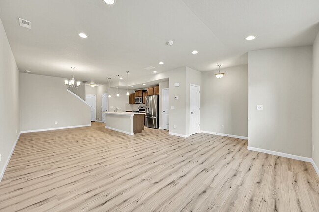 Building Photo - $2,040.95 -  3 bed, 2.5 bath Townhome in CO Springs with Central AC!