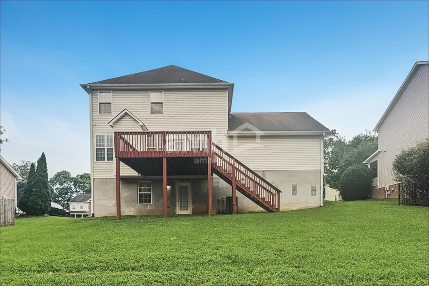 Building Photo - 1832 Silver Cloud Ln