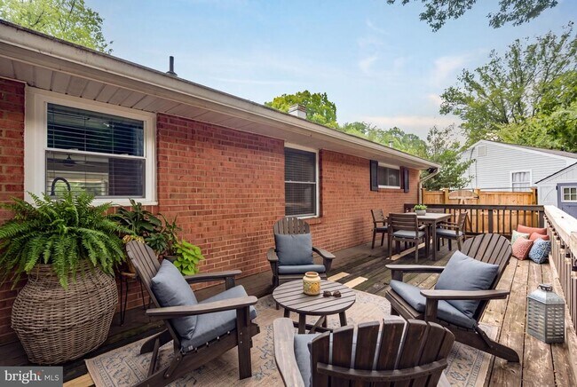 Building Photo - 6508 Berkshire Dr