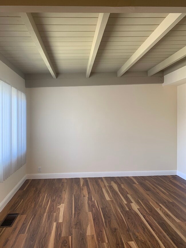 Natural light brightens up the space - 1600 N Verdugo Rd