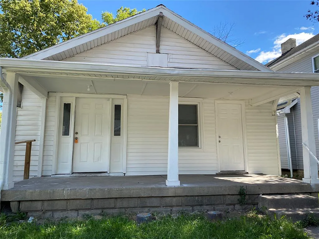Building Photo - 429 N Tibbs Ave