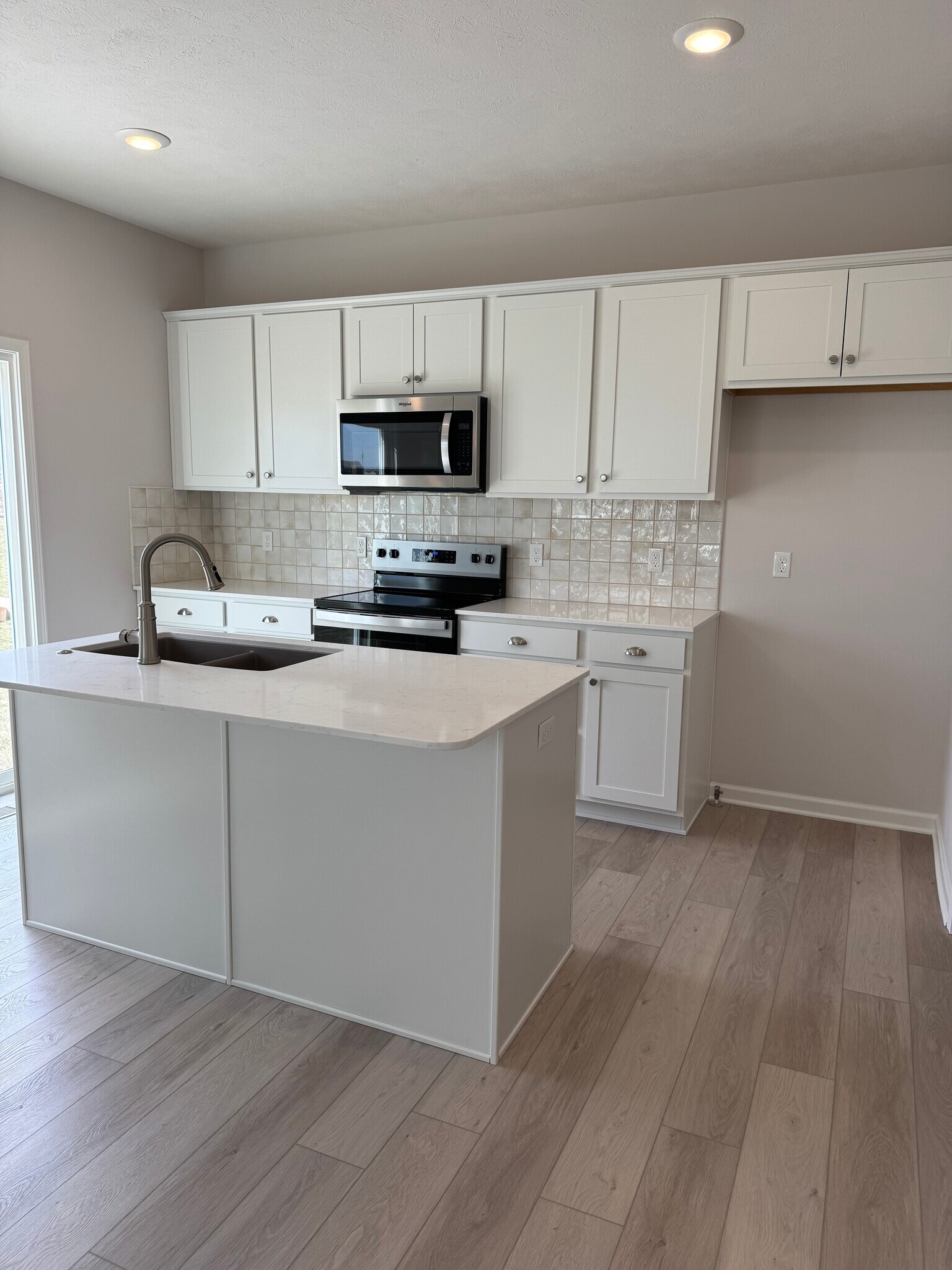 Building Photo - 9505 S 181st St