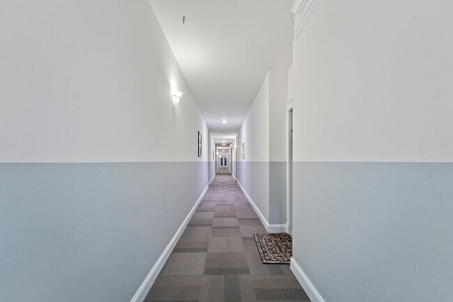 Building Photo - 11905 Centre St