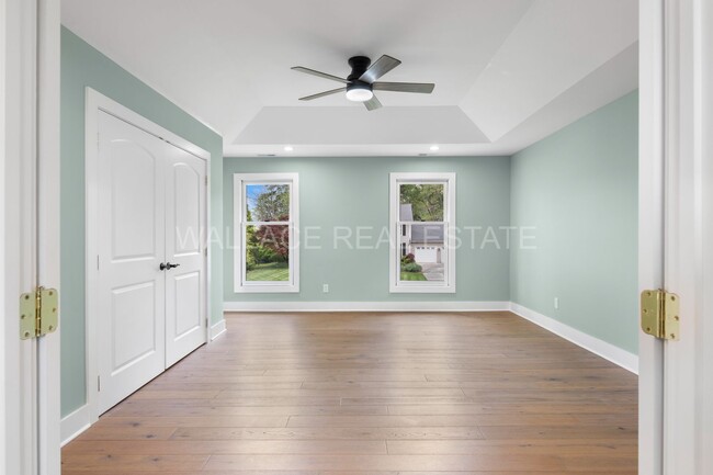 Building Photo - LOVELY 4 BEDROOM HOME...ALL FARRAGUT SCHOO...