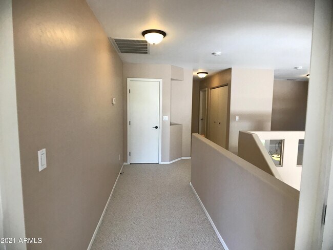 Building Photo - 1346 S Palomino Creek Dr