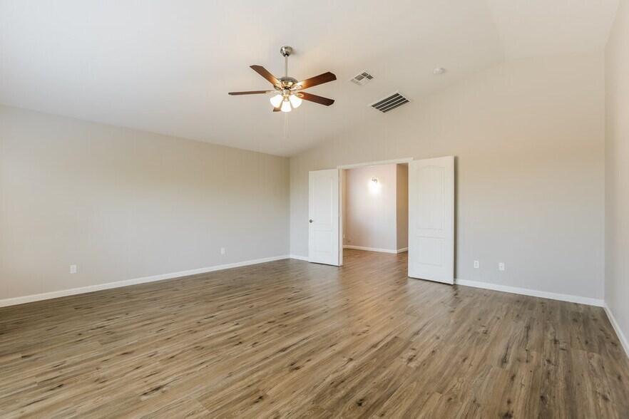 Building Photo - 4123 E Azurite Rd