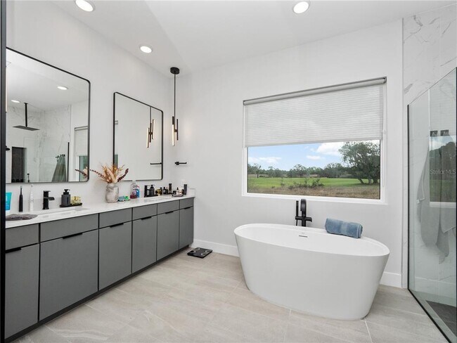 Building Photo - 239 Hampton Loop