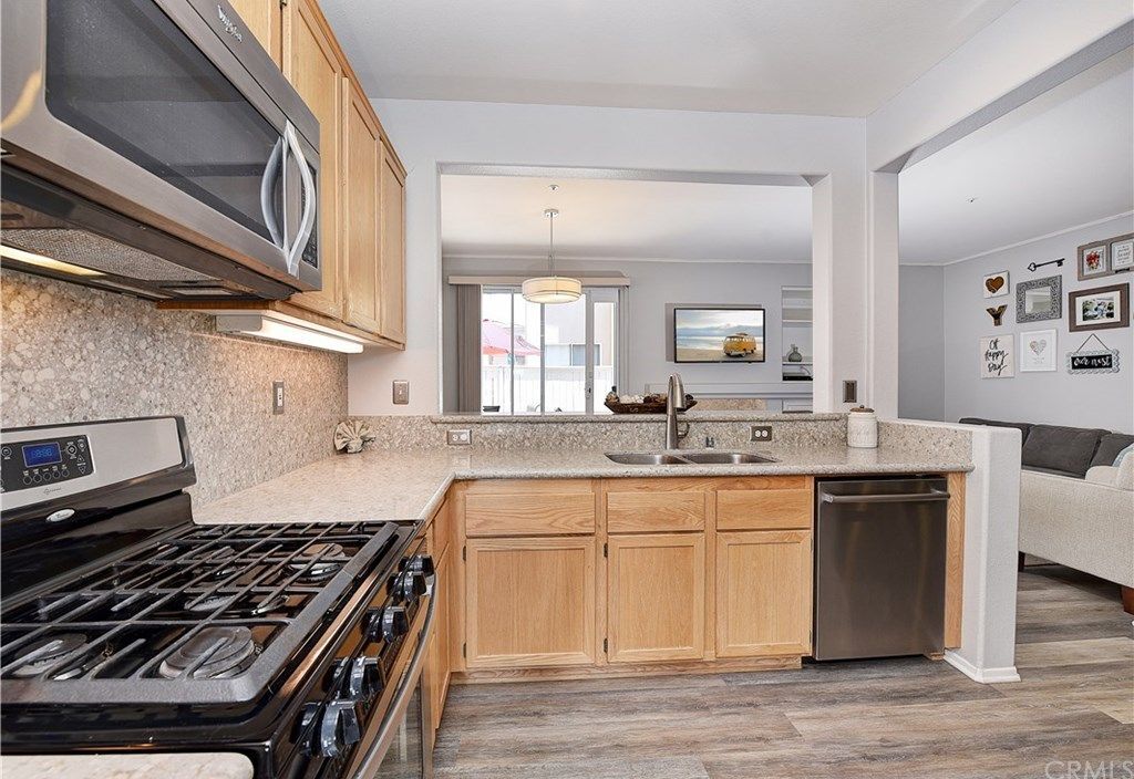 Building Photo - 20 Trofello Ln