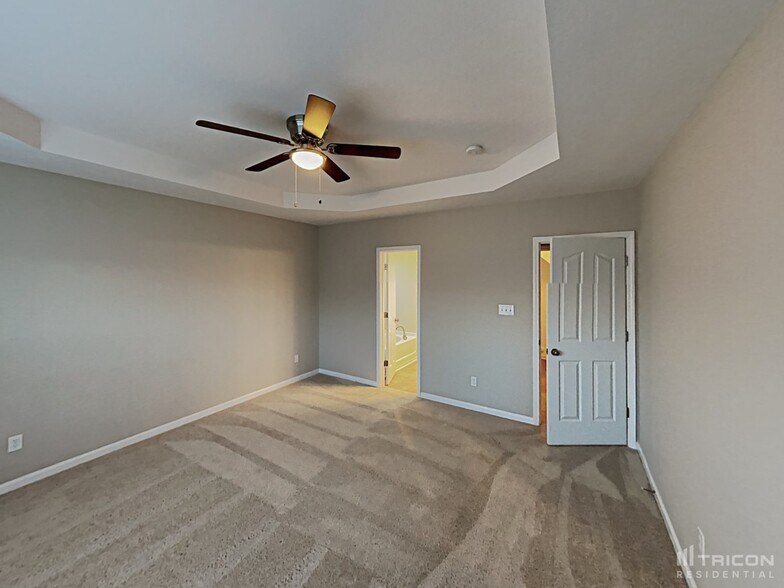 Building Photo - 4236 Glenmore Creek Dr