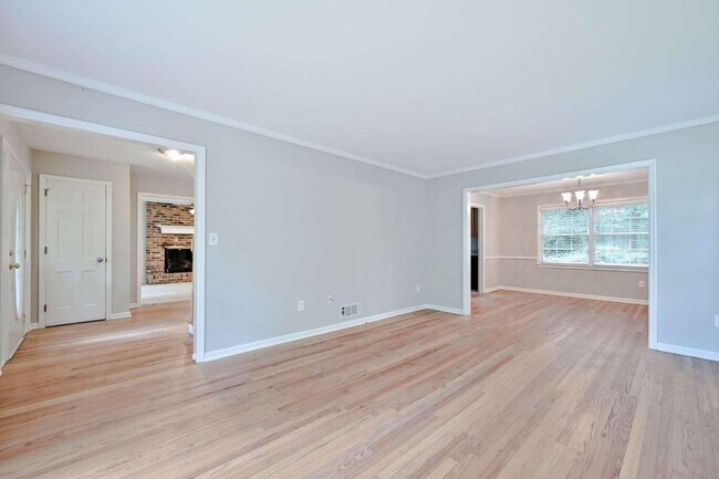 Building Photo - 4377 Vintage Ln