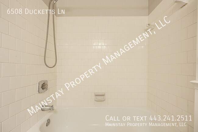 Building Photo - 6508 Ducketts Ln