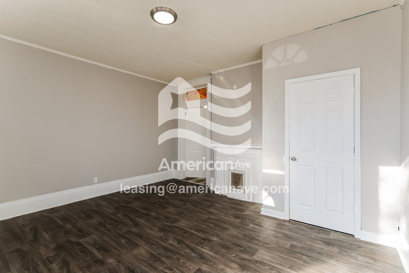 Building Photo - 2327 Duncan St