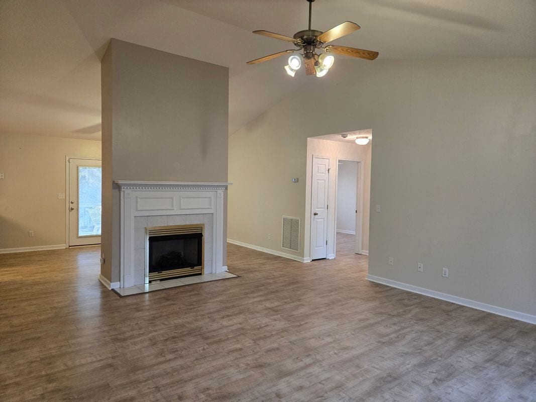 Building Photo - 39 Calloway Dr