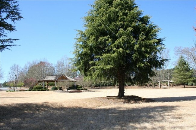 Building Photo - 609 Oakside Pl