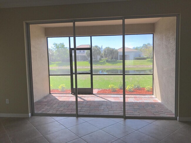 Building Photo - 2093 Satsuma Ln