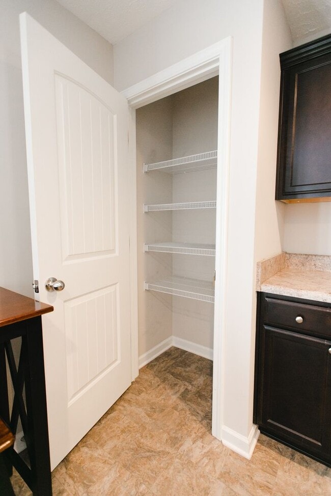 Building Photo - 924 Gamely Wy