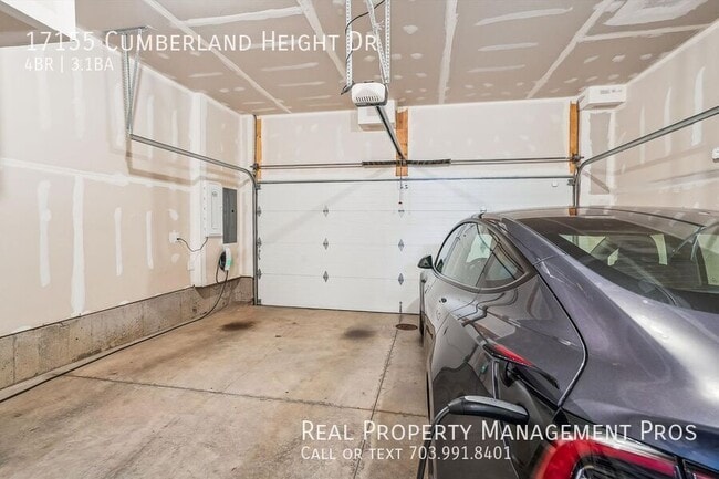 Building Photo - 17155 Cumberland Height Dr