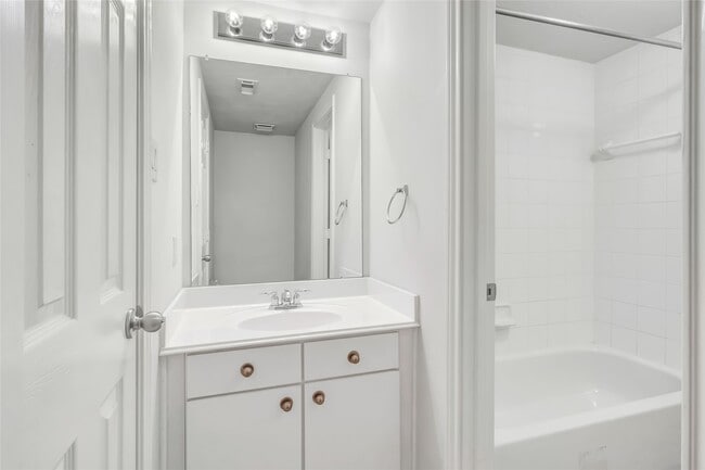 Building Photo - 10231 West Palm Lake Drive