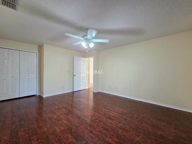 Building Photo - Spacious 4-Bedroom Home Available Now at P...