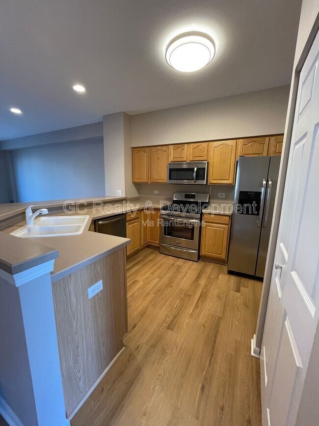 Building Photo - 2525 Arcadia Cir