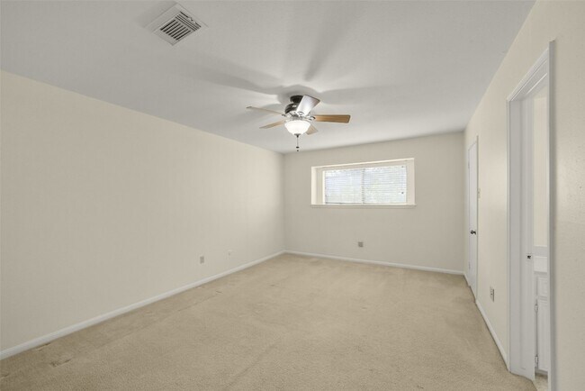 Building Photo - 7818 Kleingreen Ln