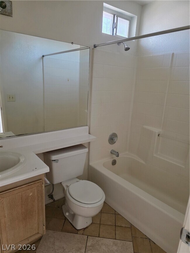 Building Photo - 5784 Akron Ct