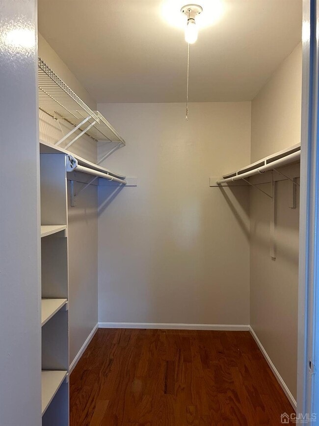 Building Photo - 614 Aspen Dr