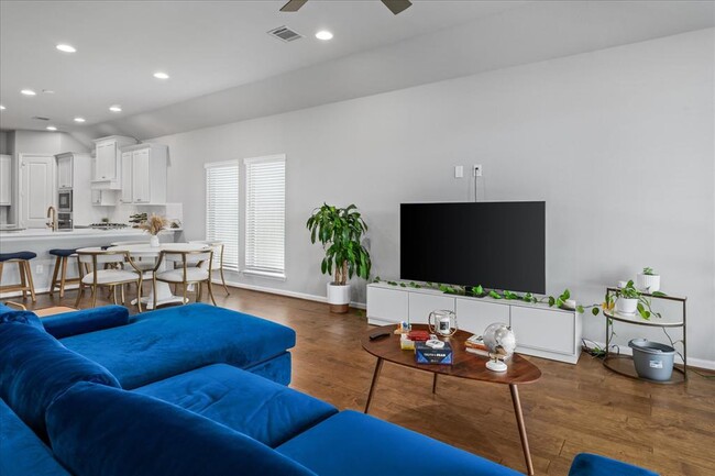 Building Photo - 861 Blue Oak Blvd