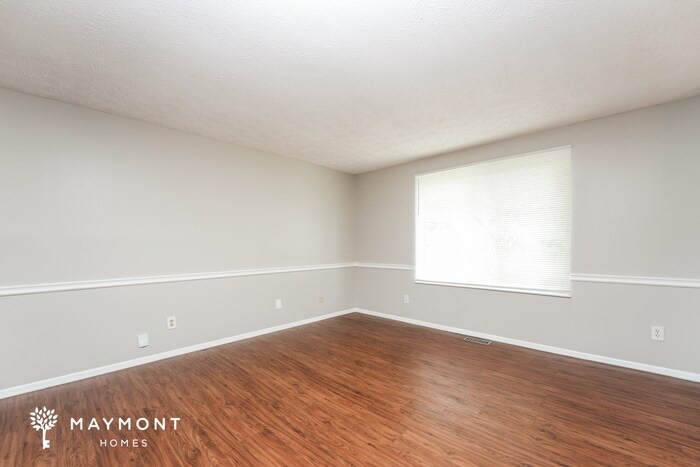 Building Photo - 2130 Scarbrough Dr