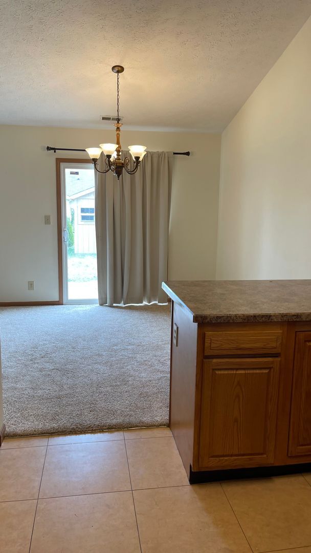Building Photo - 205 S Furlong Dr