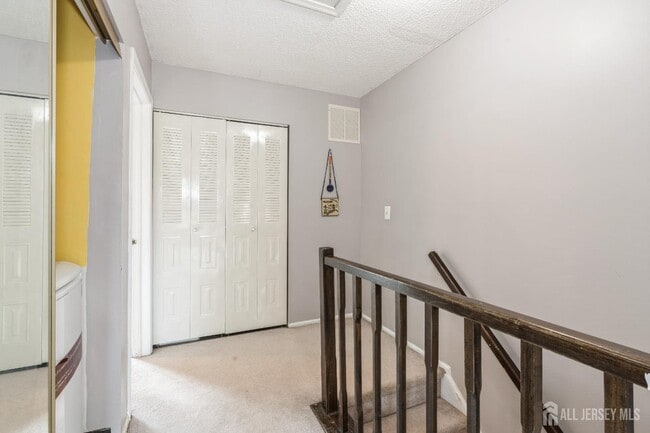 Building Photo - 391 Danbury Ln