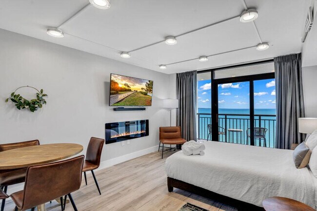 Building Photo - 2004 N Ocean Blvd