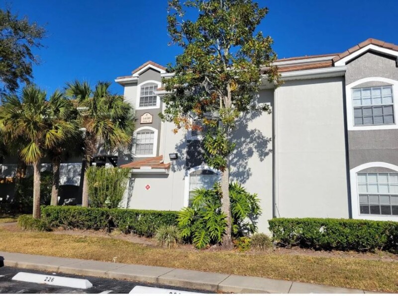 Building Photo - 14037 Fairway Island Dr
