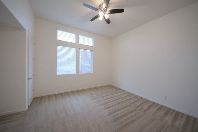 Building Photo - 5590 El Dorado Ln