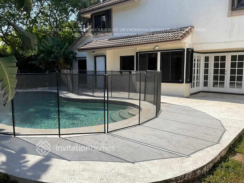 Building Photo - 8790 SW 57th St