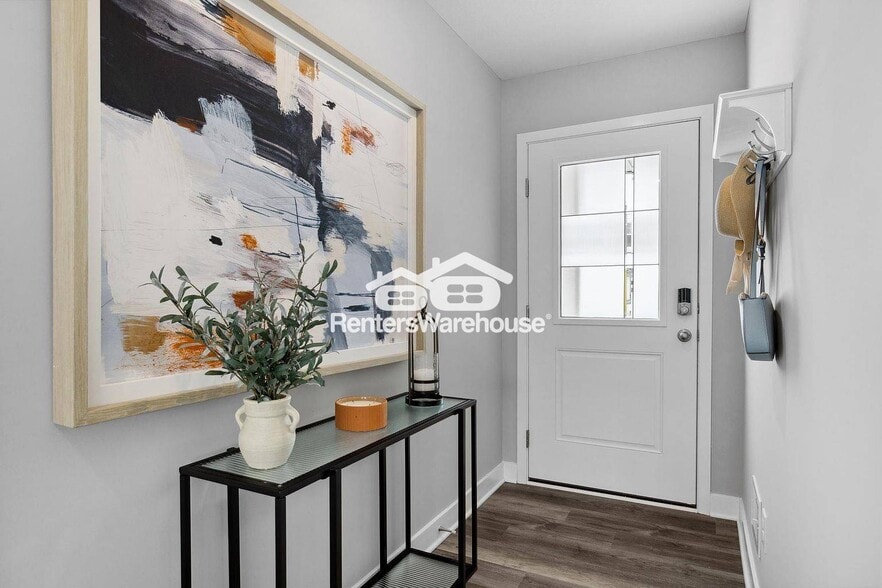 Building Photo - 17520 Driscoll Pl