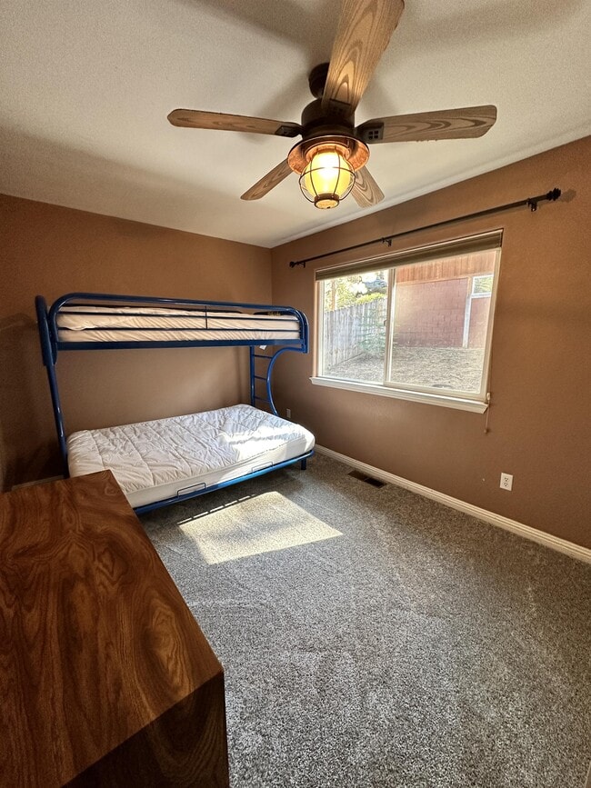 Building Photo - 1723 High Meadows Ct