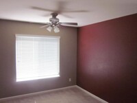 Building Photo - Great Home in a Wonderful Neighborhood in Tracy