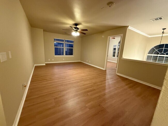 Building Photo - 11505 Emerald Falls Dr