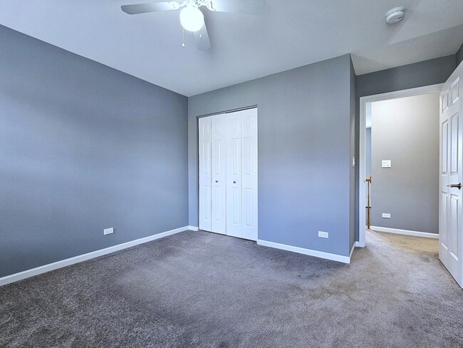 Building Photo - 464 Lancaster Dr