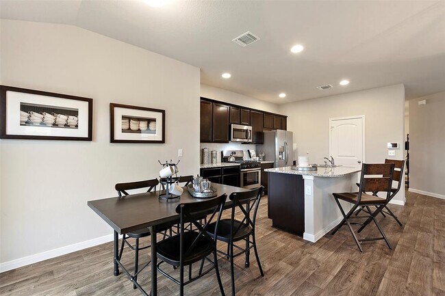 Building Photo - 500 Cassandra Dr