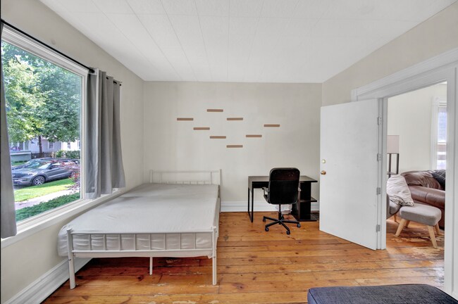 Building Photo - 2018 Pratt Ct