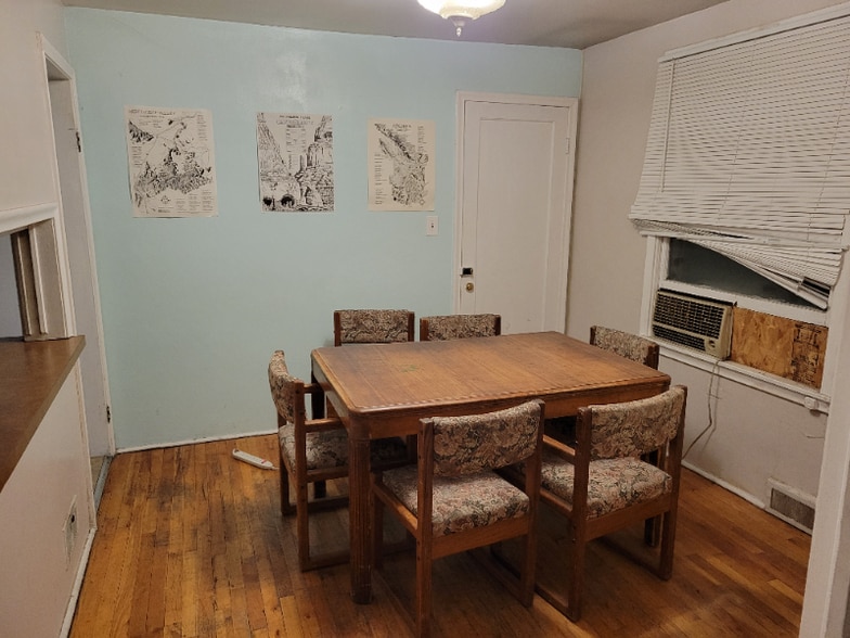 Building Photo - 355 E 500 N