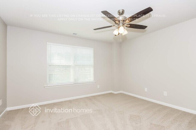 Building Photo - 145 Falls Cove Dr