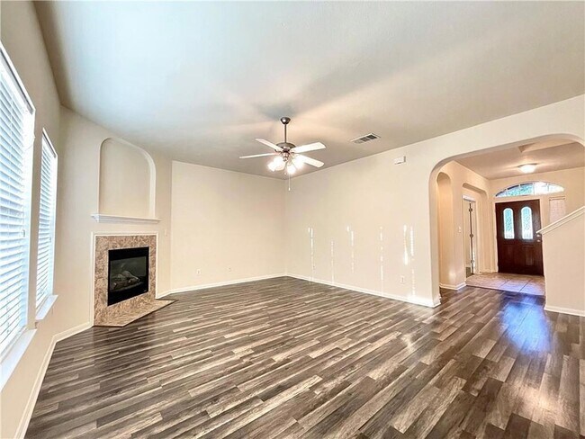 Building Photo - 906 Mesquite Hollow Pl