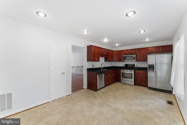 Building Photo - 14164 Compton Valley Way