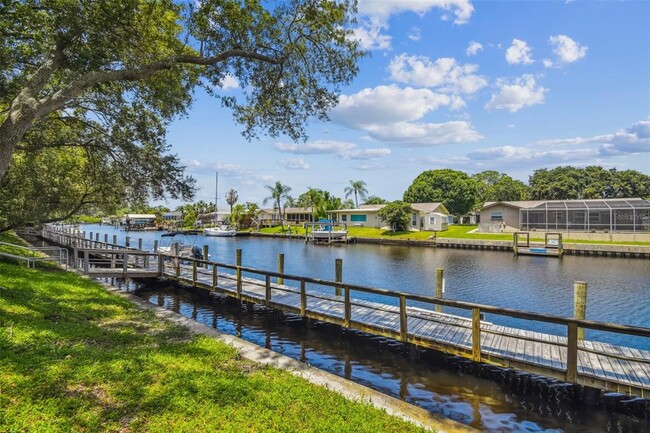 Building Photo - 5558 Baywater Dr