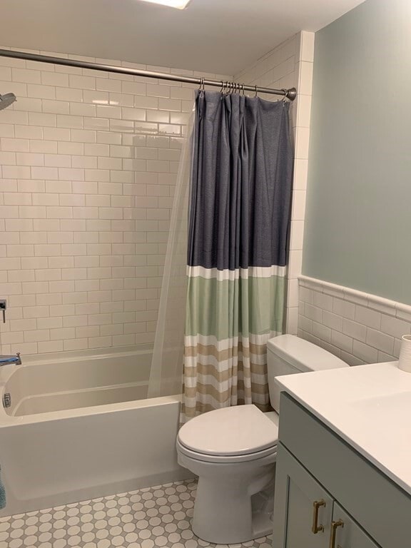 Building Photo - 3 Carpenter Rd