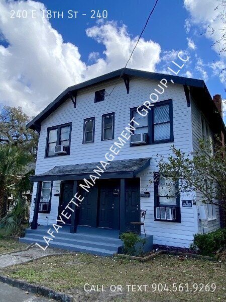 Building Photo - 240 E 18th St